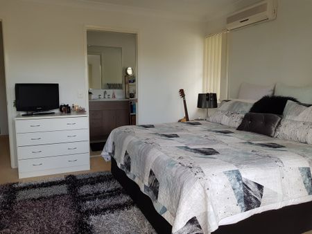 Beautiful 3 bedroom townhouse with DLUG - Photo 4