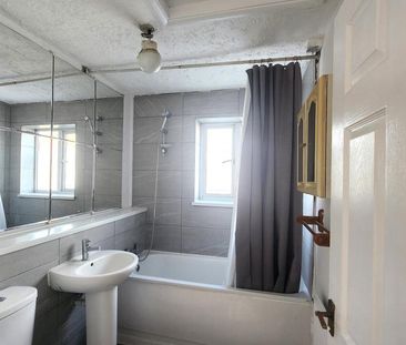 2 bedroom maisonette to rent - Photo 3