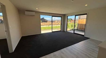 CROMWELL - 4 BEDROOMS - Photo 3