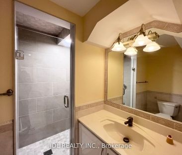 For Lease - 23 Toporowski Avenue, Richmond Hill, Ontario - Photo 6