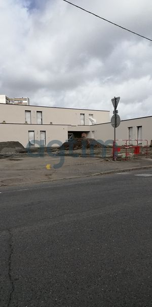 Location Appartement 1 pièce 24m² MONTAIGU VENDEE 85600 - Photo 1