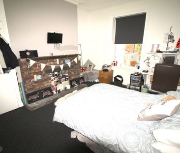 6 Bed - 105 Victoria Road, Hyde Park, Leeds - LS6 1DR - Student - Photo 3