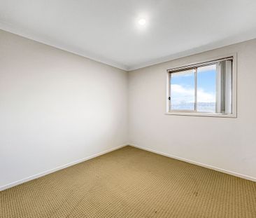 Family Home In The Heart Of Hamlyn Terrace - Photo 3