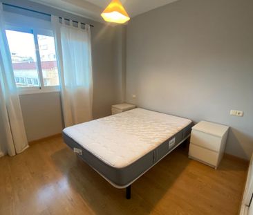 Piso de alquiler en Calle Georges Bizet, La Princesa - Photo 3