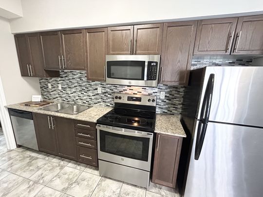 For Lease - 7 Rittenhouse Road Unit# 304, Kitchener, Ontario - Photo 1