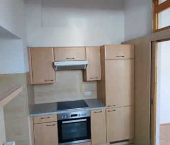 Renovierte 2 Zimmer Wohnung mit Balkon in zentraler Lage - Photo 4