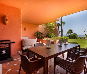 3 bedroom luxury Apartment for rent in Estepona, Andalusia - Photo 6