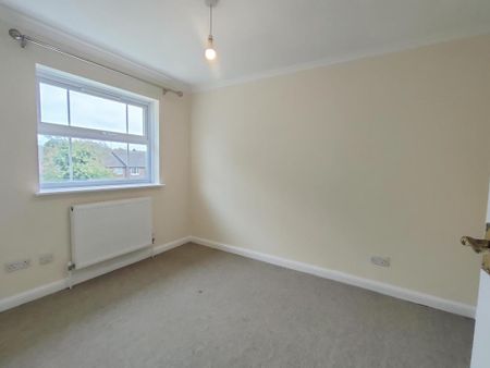 2 bedroom terraced house to rent - Photo 4