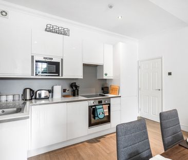 2 Bed Flat, Richmond Place, BN2 - Photo 4