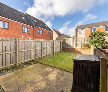 3 bedroom end of terrace house to rent - Photo 6