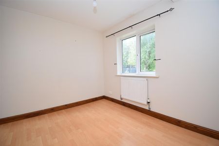 Thornes Park Court, Thornes, Wakefield - Photo 3