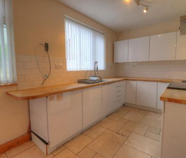 3 bedroom terraced house to rent - Photo 4