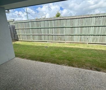 Modern Family Home in Prime Amity Narangba Location - Photo 5