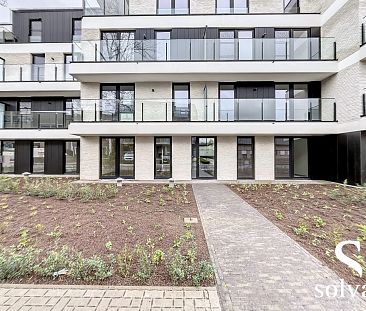 Ruim appartement met tuin en 2 slaapkamers op gelijkvloers te centrum Knesselare. - Foto 1