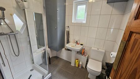 1 bedroom end of terrace house to rent - Photo 4