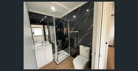 Cosy, Light-Filled Bungalow in Prime Location - Photo 5