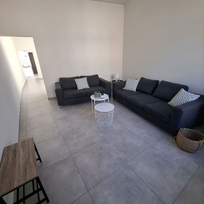 colocation de 4 chambres entièrement rénovées à 6041 Gosselies - Foto 1