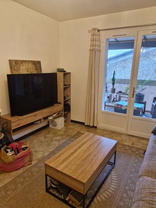 Location appartement 2 pièces, 45.00m², Carqueiranne - Photo 1