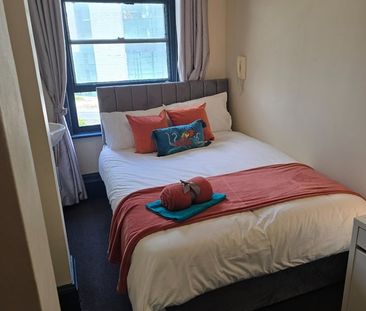 Room in a Shared Flat, Sheffield, S11 - Photo 1