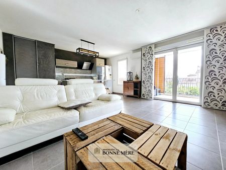 Location Appartement 3 pièces 63m² MARSEILLE 14ème - Photo 2