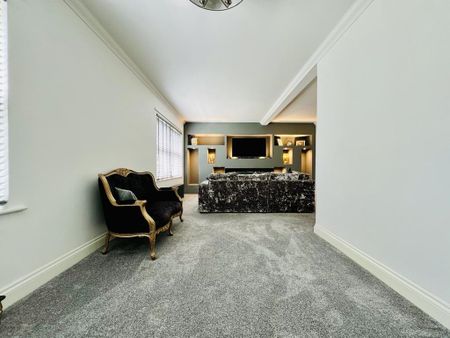 4 bedroom townhouse to rent - Photo 5