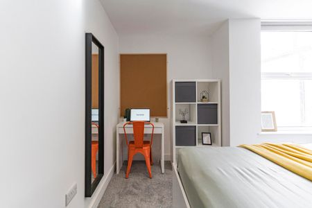 Manners #128 - Photo 5