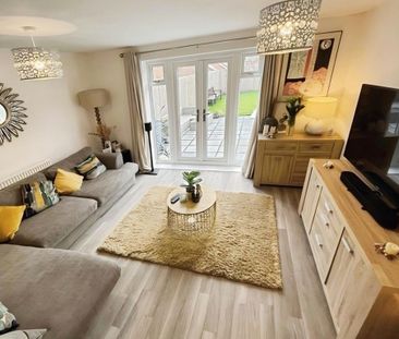 3 bedroom semi-detached house to rent - Photo 5