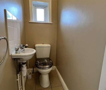 Top Road, Lower Cumberworth, Huddersfield, HD8 - Photo 1