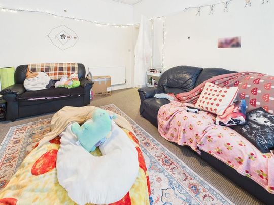 5 bedroom house share to rent - Photo 1