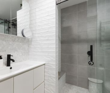 STYLISH MULTI-LEVEL HOME WITH ROOFTOP TERRACE & CITY VIEWS - Photo 6