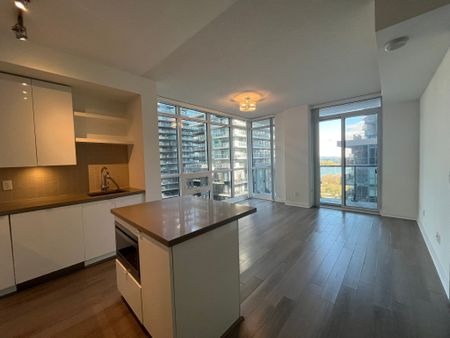 For Lease - 60 Annie Craig Drive Unit# 712, Toronto, Ontario - Photo 5