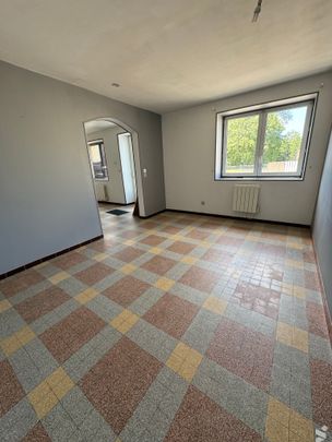 A ST GERVAIS DU PERRON - un logement (76m²) en rdc avec deux chambres Loyer : 430 € DG : 430 € - Photo 1