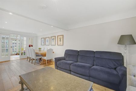 4 bedroom semi-detached house to rent - Photo 3