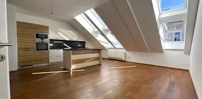 Provisionsfrei: Zentrumsnahe 131m² DG-Wohnung mit Einbauküche - 1090 Wien - Photo 2