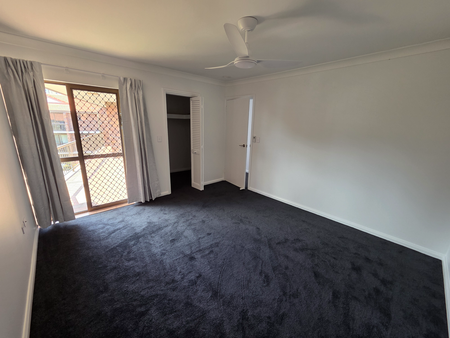 Unit 11, 22-32 Commodore Drive, Surfers Paradise, QLD - Photo 3