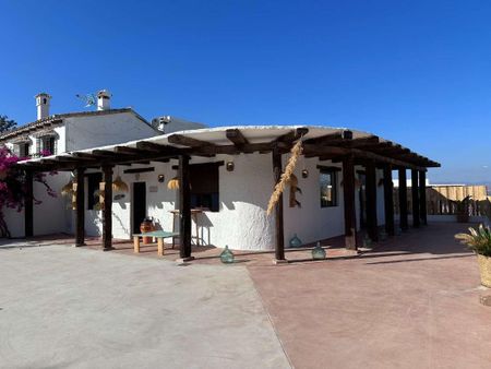 3 room luxury Villa for rent in Alhaurín de la Torre, Andalusia - Photo 5