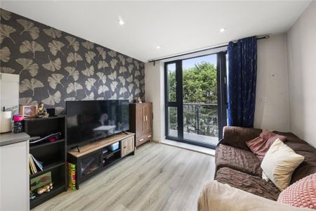 3 bedroom apartment to rent - Photo 5