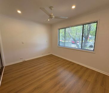 Three Bedroom Home in Ideal Location - Photo 3