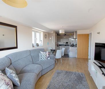 2 bedroom apartment to rent - Photo 2