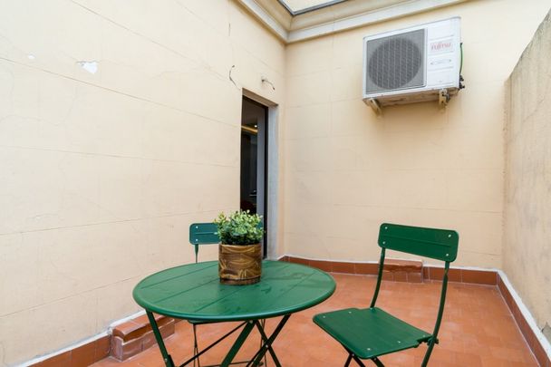 Bright room in Alberto Aguilera - Photo 1