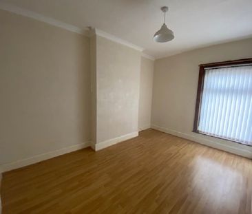 Brecon Road, Ystradgynlais, Swansea. - Photo 1