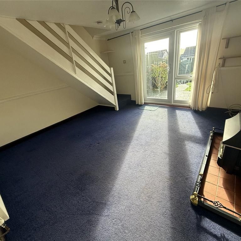 2 bedroom semi-detached house to rent - Photo 1