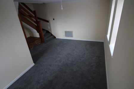 Botwell Common Road, Hayes - Photo 5