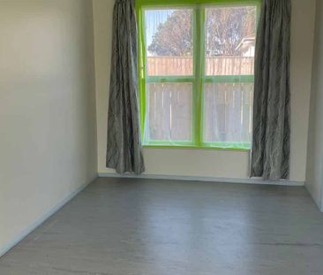 Charming 3BR Townhouse in Ranui - Photo 1