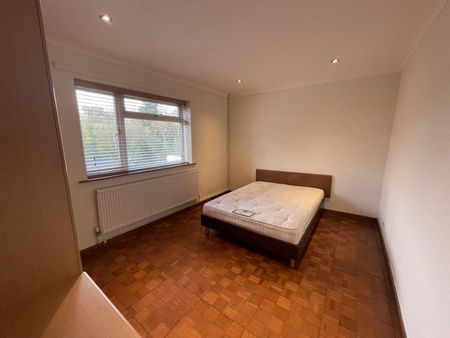 Gooden Court, Harrow, Middlesex - Photo 4