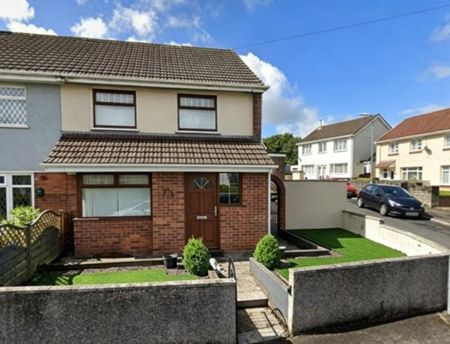 2 bedroom semi-detached house to rent - Photo 2