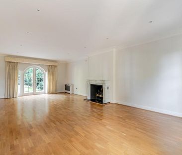 6 bedroom detached house to rent - Photo 3