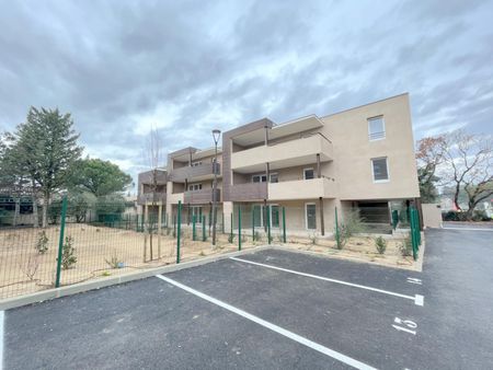 « VILLENEUVE-LES-AVIGNON - APPARTEMENT T2 45.17M² AVEC TERRASSE » - Photo 3