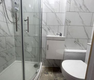 Studio to rent - Photo 6
