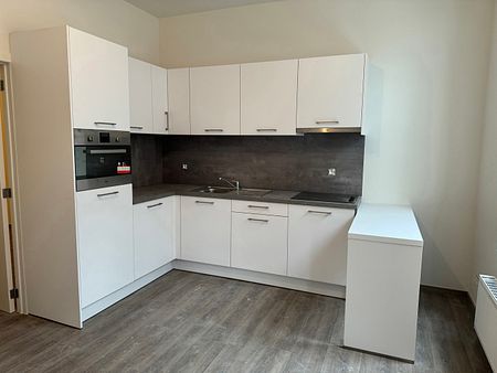 1-slpk-appartement / volledig vernieuwd / goede ligging - Foto 3